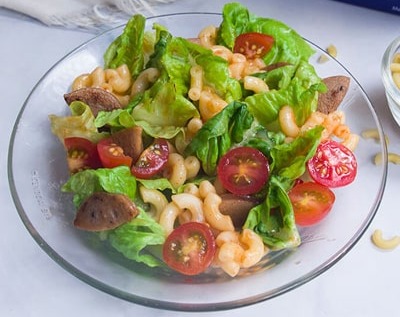 nui trộn salad